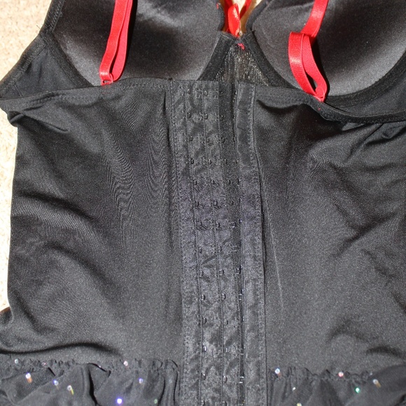 Intimates - Picture 4 of 5